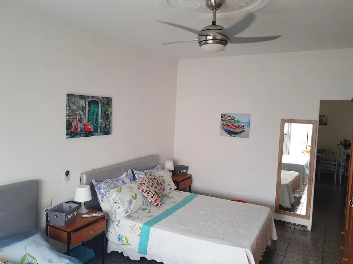 Apartment & Beach - Airport El Burrero 0*,  스페인