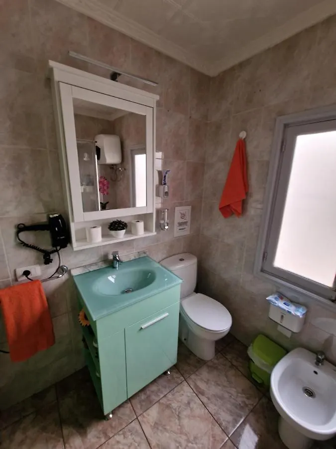 Apartment & Beach - Airport El Burrero 0*,  스페인