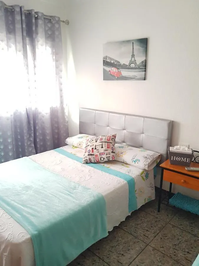 Apartment & Beach - Airport El Burrero 0*,